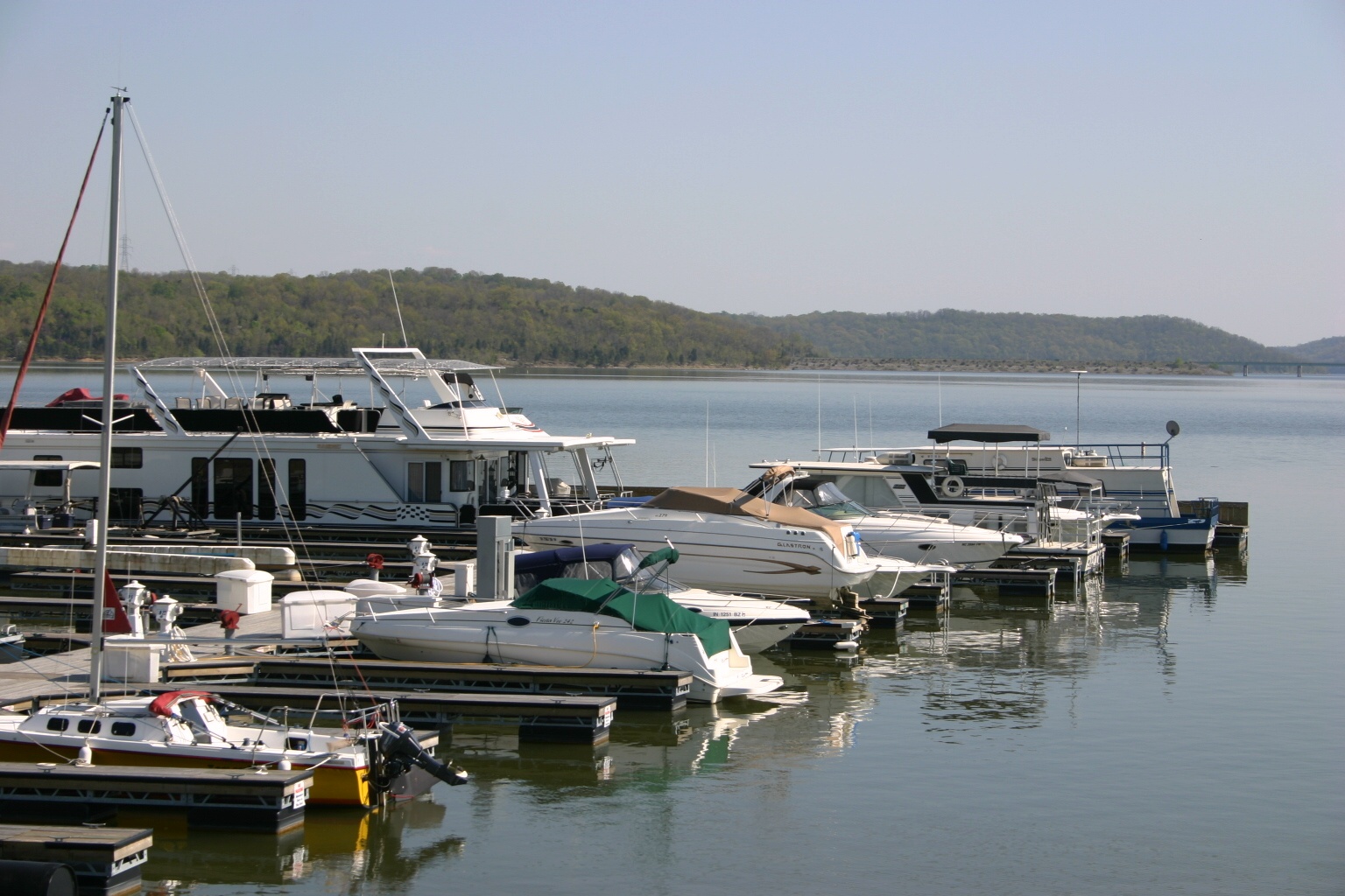 How To Tie Off in a Boat Slip - Spring Line Docking or Parking a